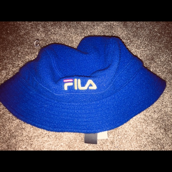 fila bucket hat blue